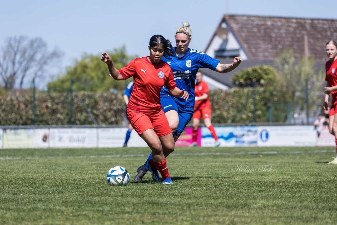 Bild 79 - F TSV Zarpen - Holstein Kiel II : Ergebnis: 2:6